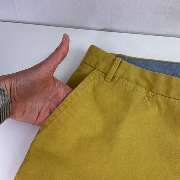 Banana Republic City Chino Perfect Gold Khaki Pants - Picture 3 of 11
